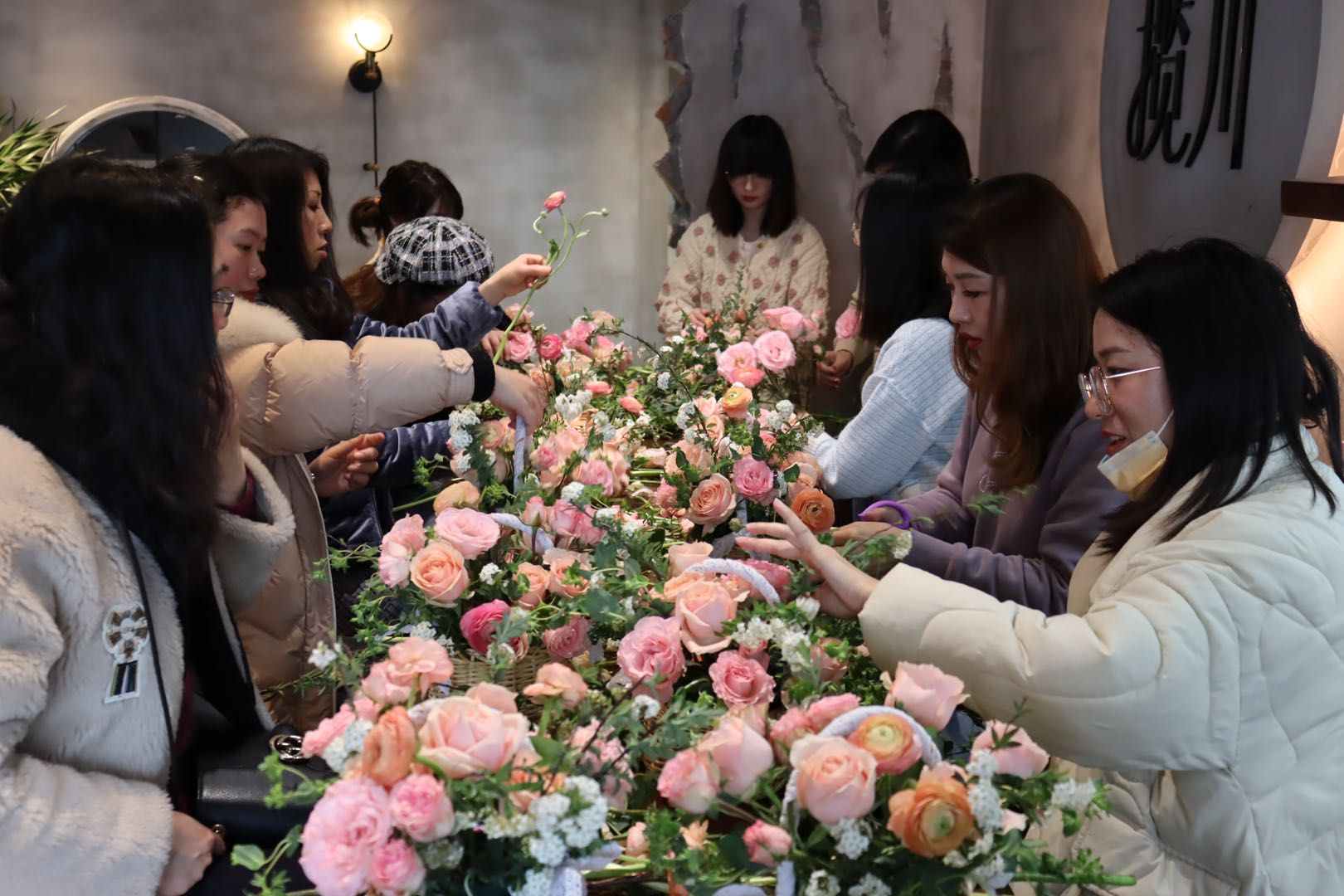 魅力女性，，，，快乐巾帼——yl6809永利集团工会开展妇女节活动