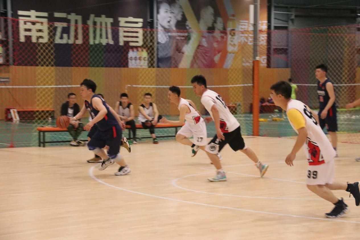 展示精神风范 增强相同交流——首届“yl6809永利杯篮球约请赛”开幕
