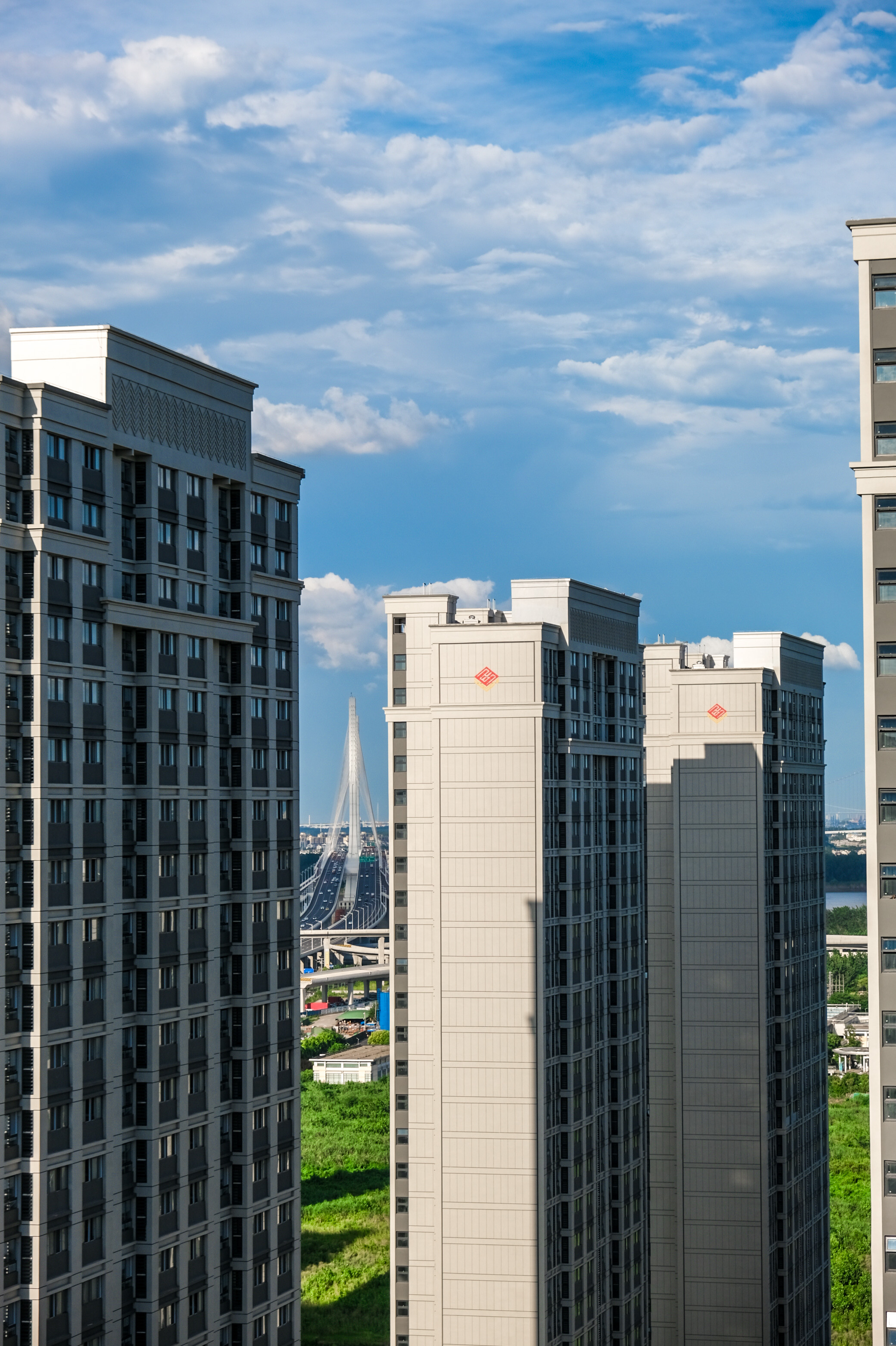 台风过境，，，，，，，这一大波民生项目be like（图说包管房）