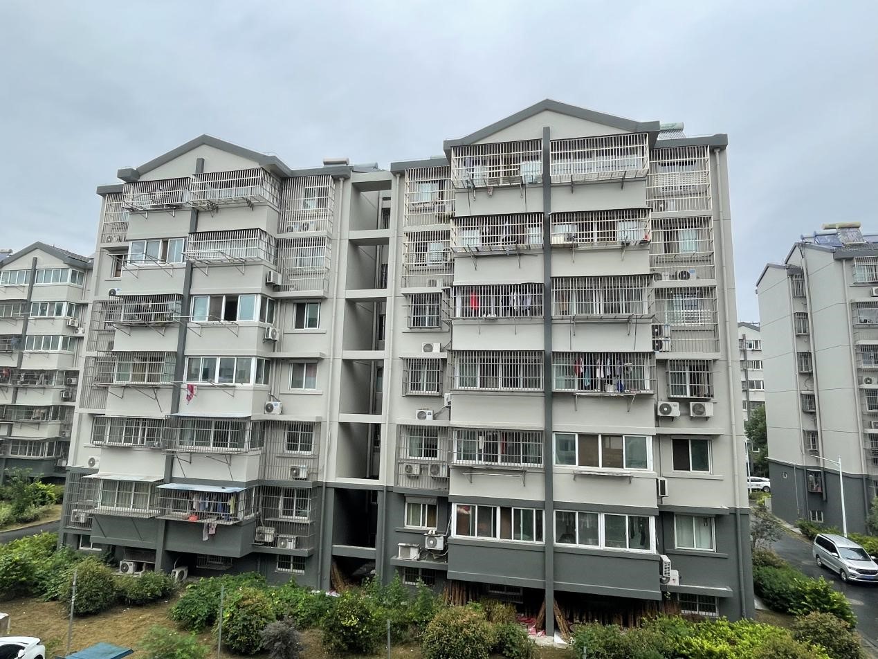 以民生为“底色”，，，，，，提升老旧小区幸福“成色”